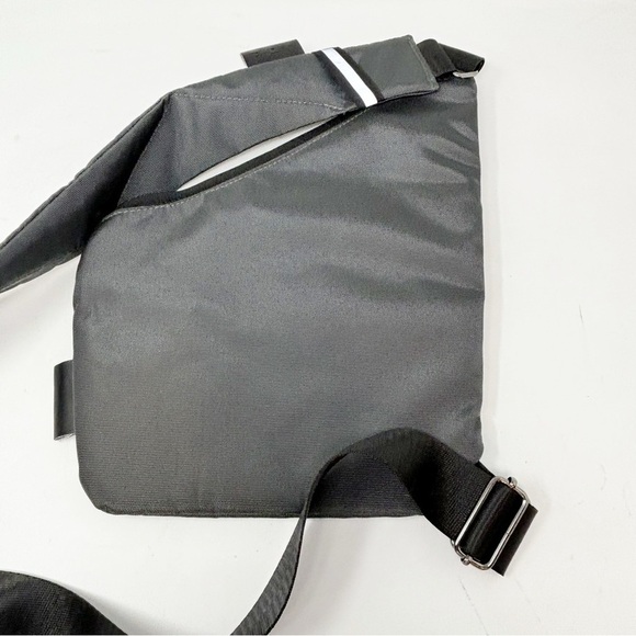 FSM Gray Nylon Saddle Shape Crossbody Bag Adjustable Multiple Pockets 9” X 11” - Picture 5 of 5